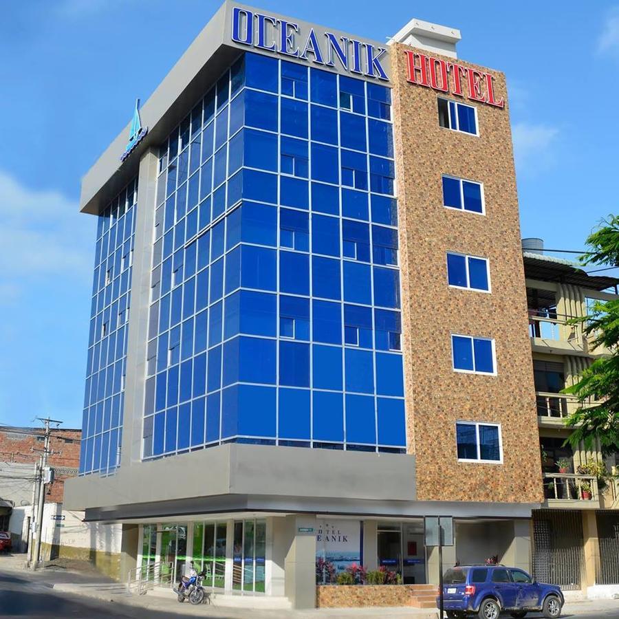 Hotel Oceanik Manta Exterior photo